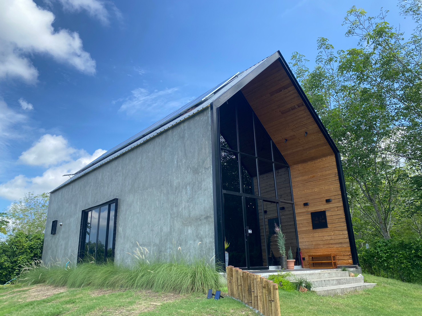 LINE_ALBUM_บ้านพัก_241028_12