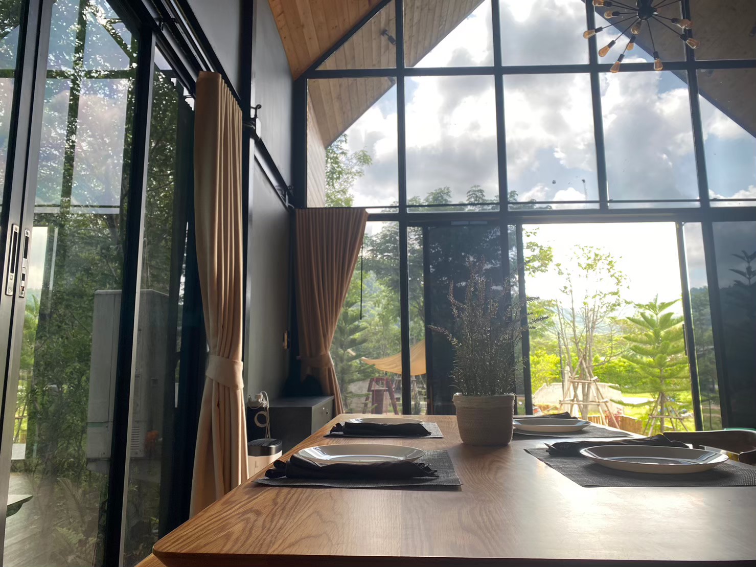 LINE_ALBUM_บ้านพัก_241028_25