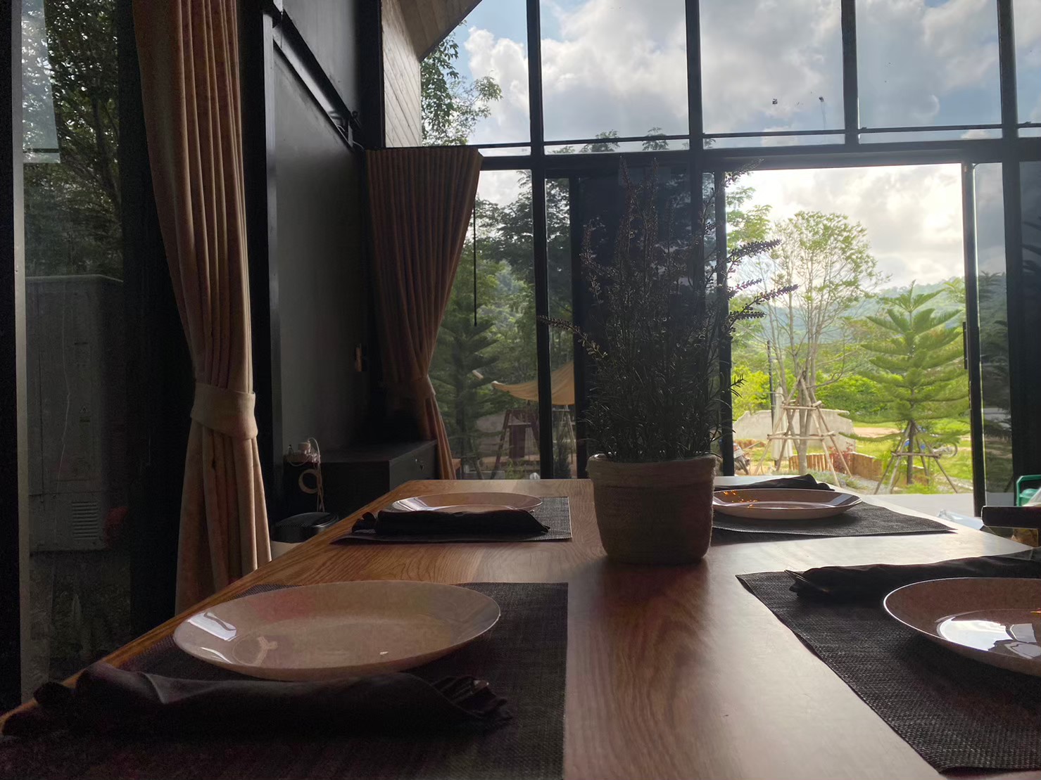 LINE_ALBUM_บ้านพัก_241028_28