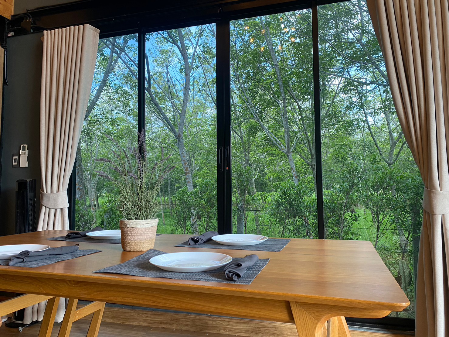 LINE_ALBUM_บ้านพัก_241028_32