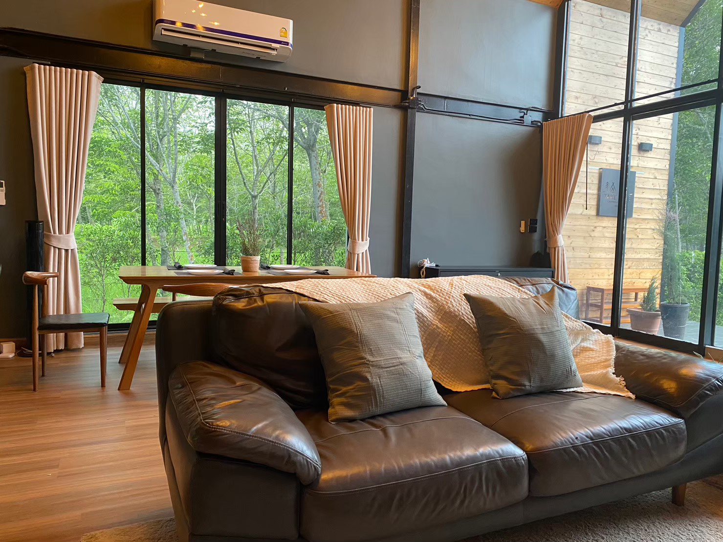 LINE_ALBUM_บ้านพัก_241028_40