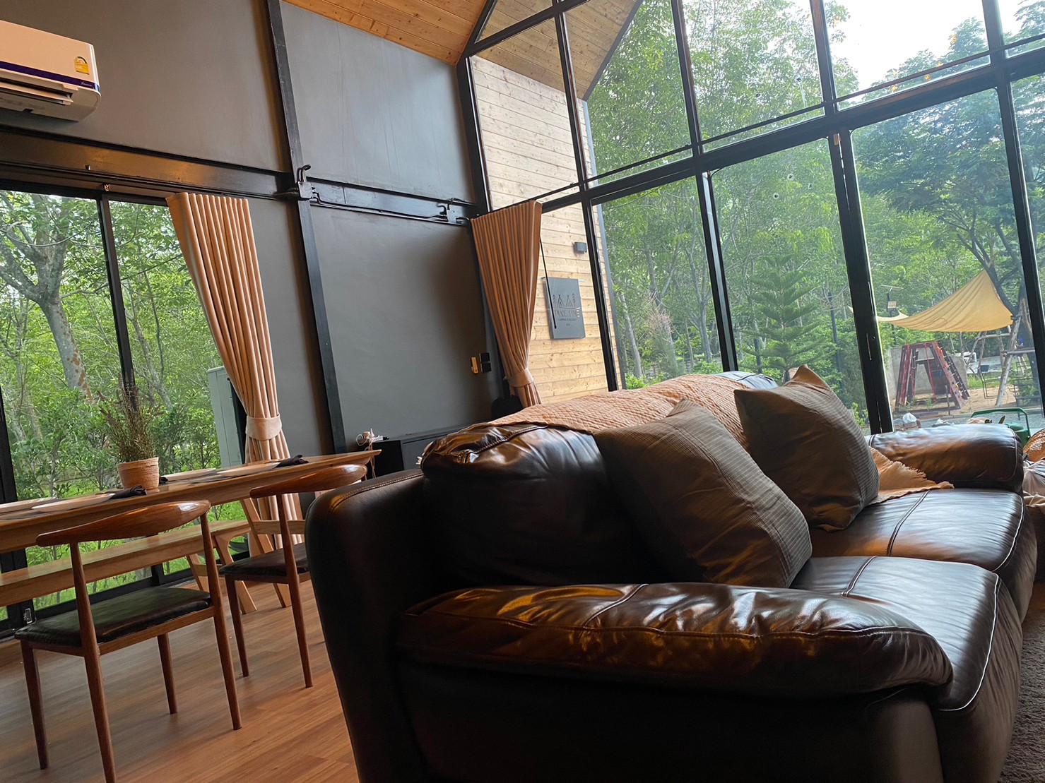 LINE_ALBUM_บ้านพัก_241028_42