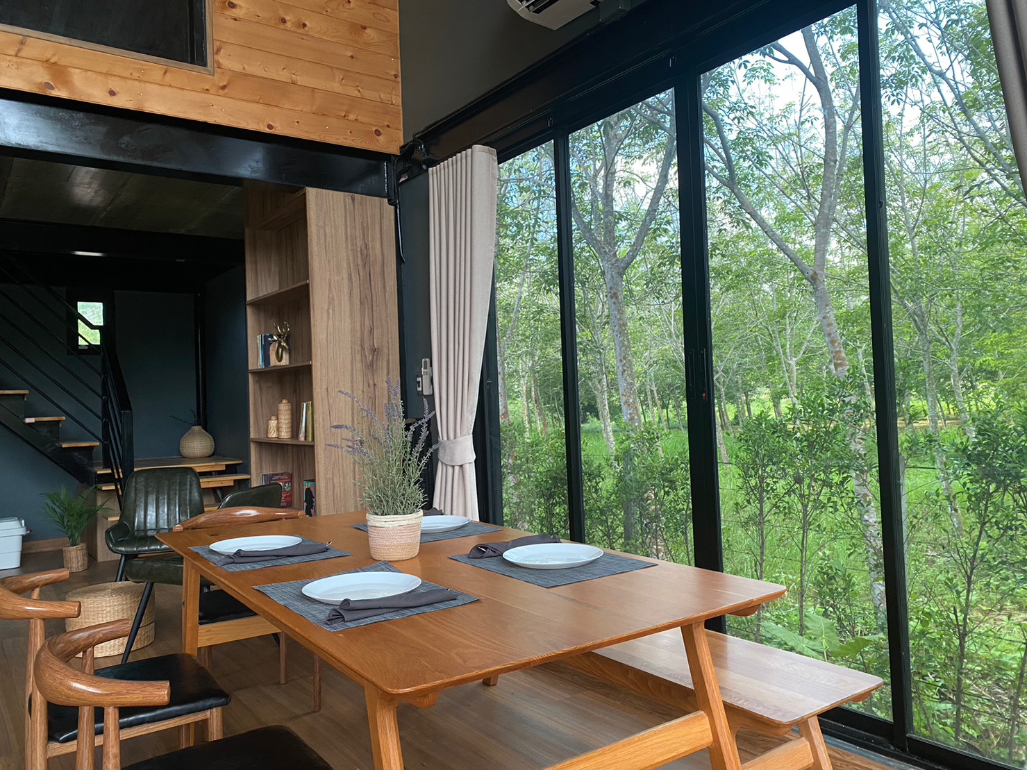 LINE_ALBUM_บ้านพัก_241028_62