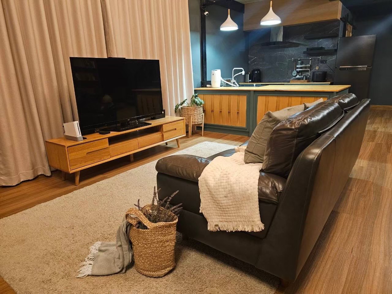 LINE_ALBUM_บ้านพัก_241028_75