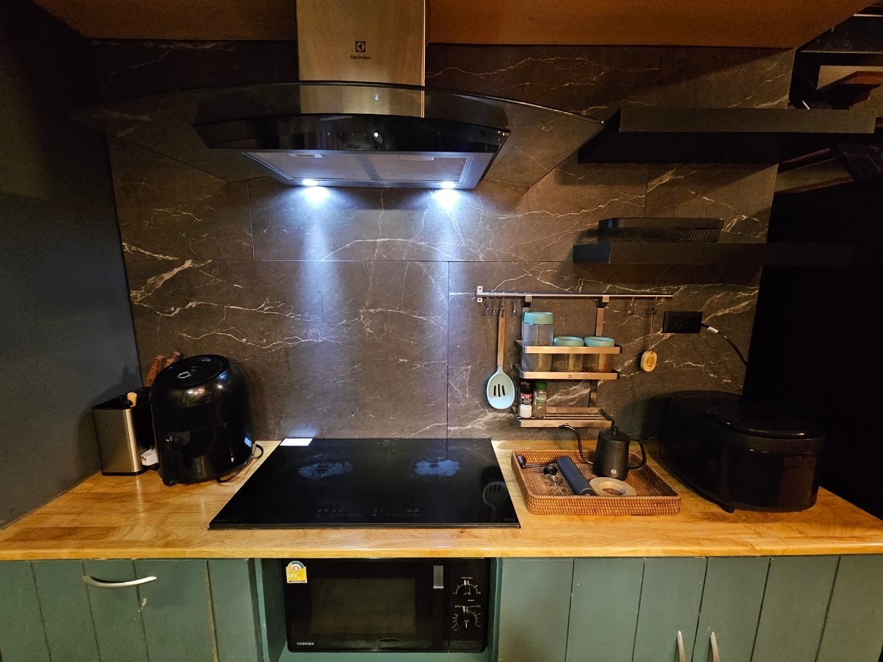 LINE_ALBUM_บ้านพัก_241028_84